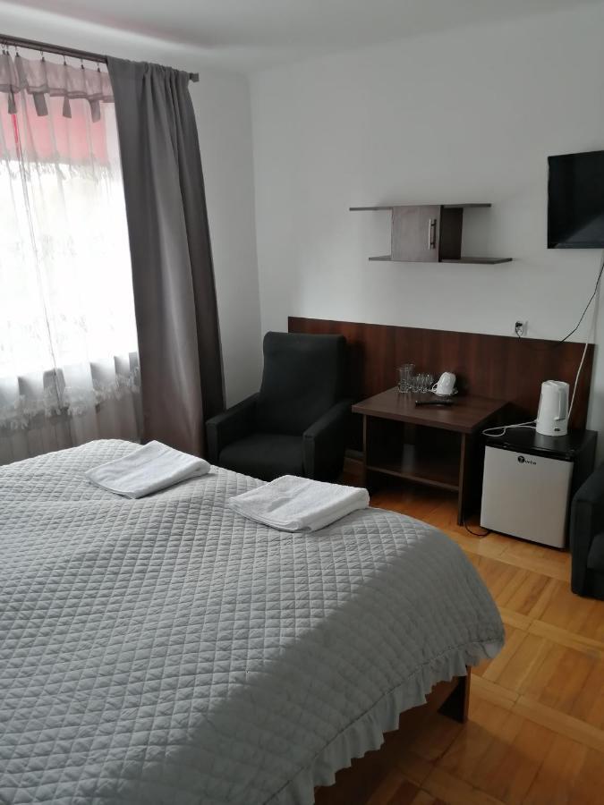 Hotel Dukat Horyniec Exterior foto